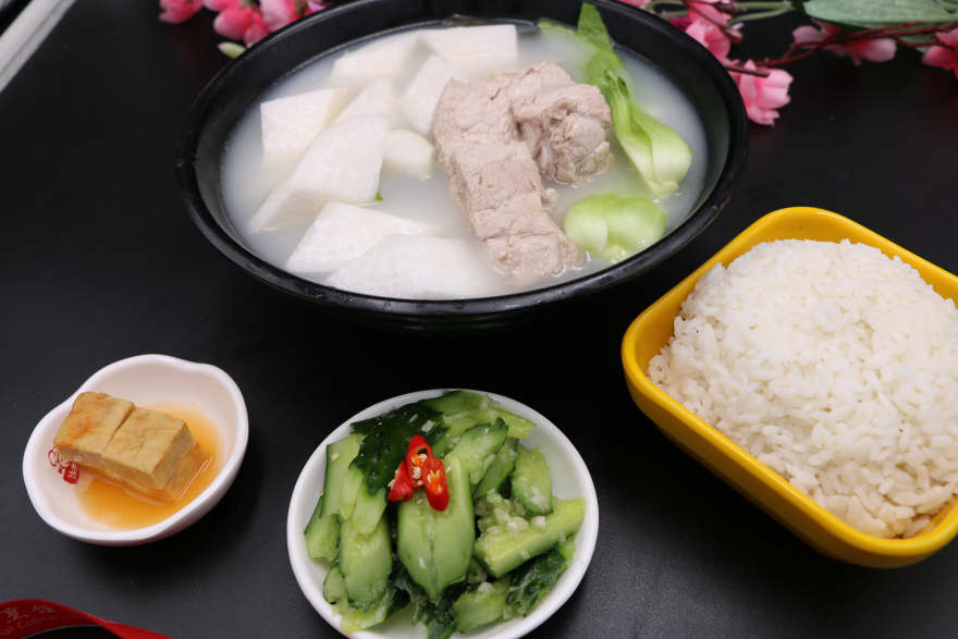 哈尔滨浓汤炖骨饭培训